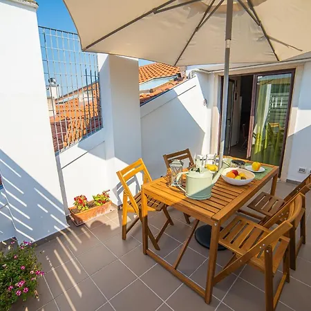 E Home Casa Vacanze Noicàttaro Buitenkant foto