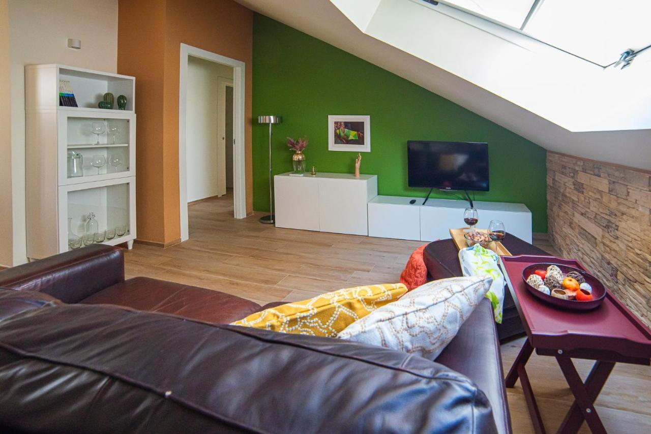 Apartment E *